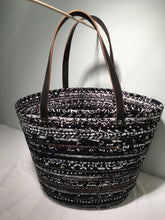 Load image into Gallery viewer, Tote Basket